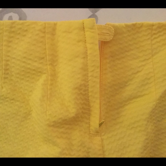 Lilly Pulitzer Liza Shorts - Picture 6 of 7